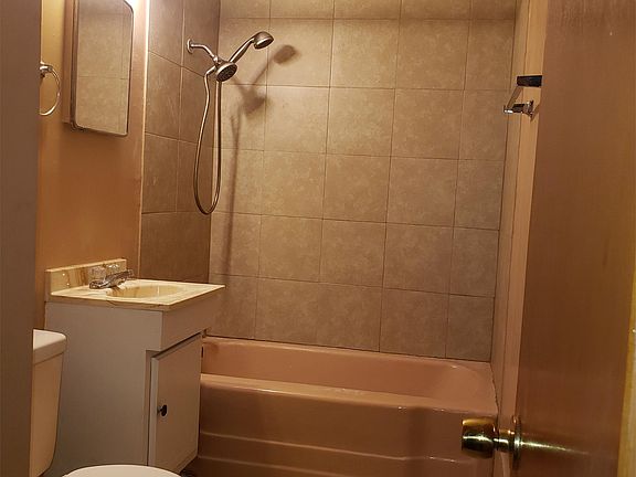4th image of 1367 N 77th Ave E