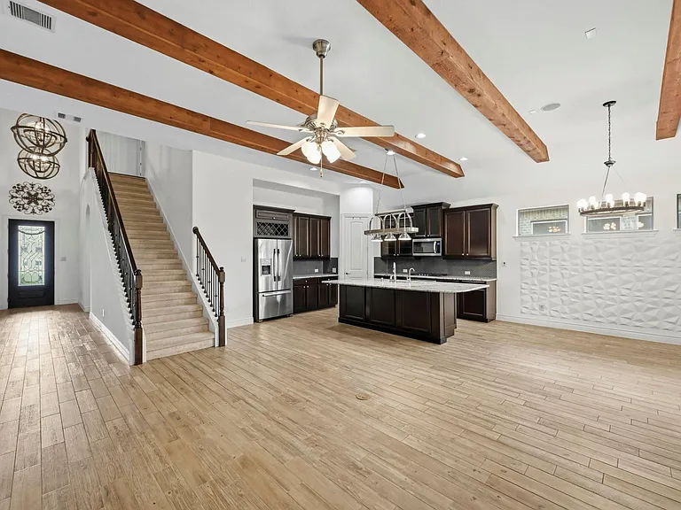 2019 Wild Peregrine Cir — Photo 21