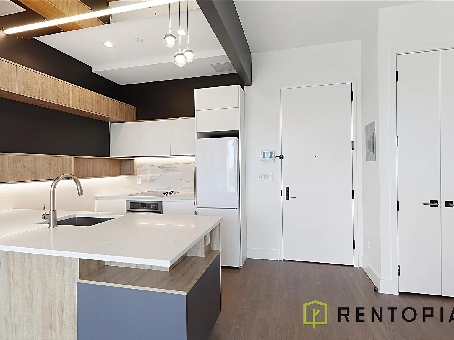 125 Borinquen Place — Photo 2