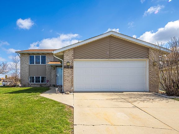 2nd image of 9931 Tyler St