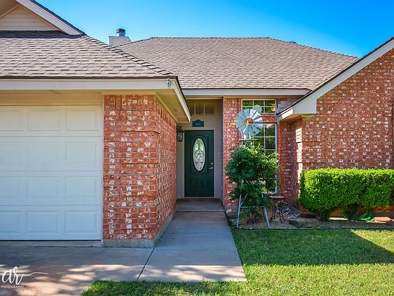 4th image of 4109 Karen Dr