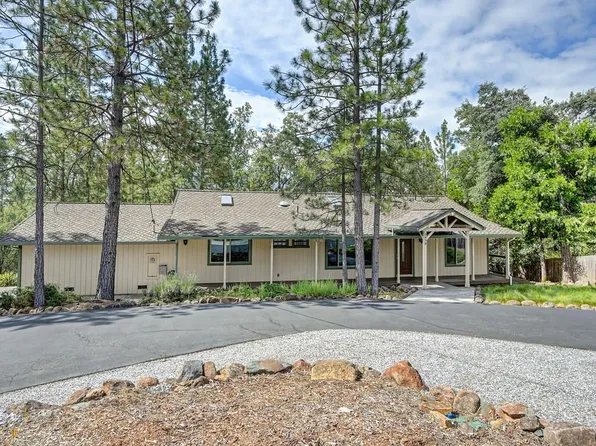 5470 Whitney Ct, Garden Valley, CA 95633