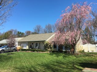 7 Barrett Ct, Nesconset, NY