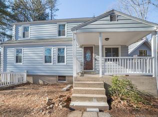 369 Country Club Rd, Avon, CT 06001