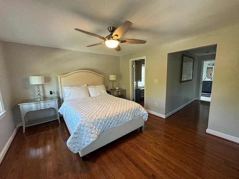 5716 Grosvenor Ln — Photo 25