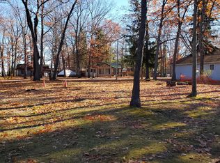 307 Oakwood Ave, Prudenville, MI 48651