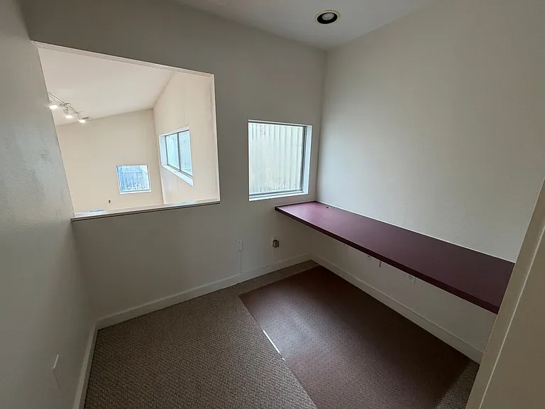 241 Maynard Ter #5 — Photo 19
