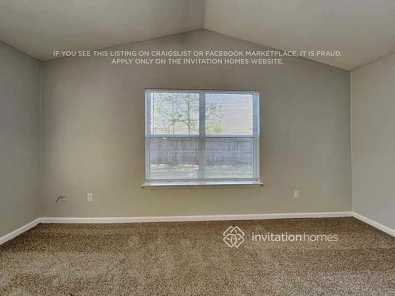 12258 Sutton Estates Cir W — Photo 5