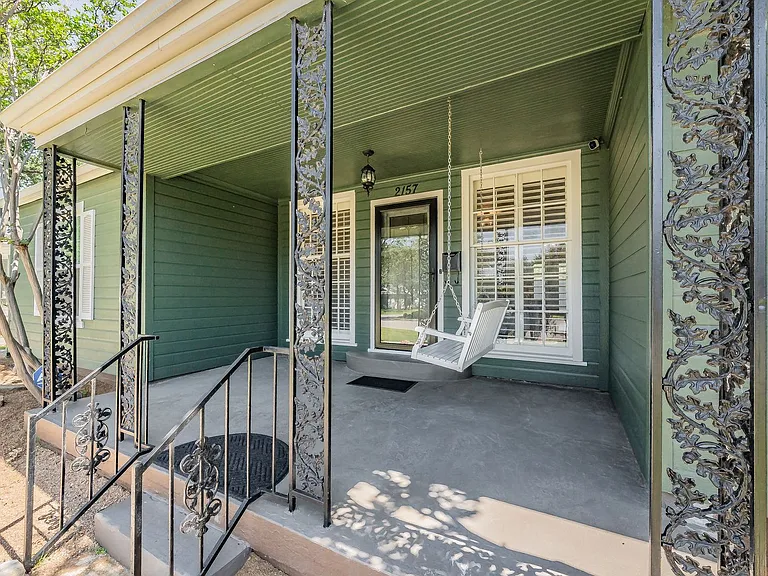 2157 W Lotus Ave — Photo 36