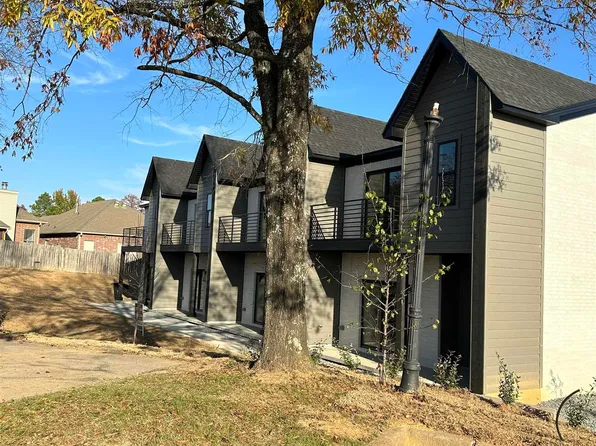 225 Country Club Pkwy #63, Maumelle, AR 72113