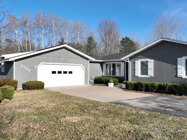 7550 N Gleaner Rd, Freeland, MI 48623