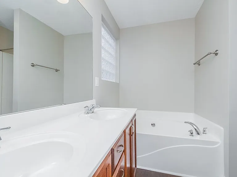 8856 Cressent Glen Ct — Photo 12