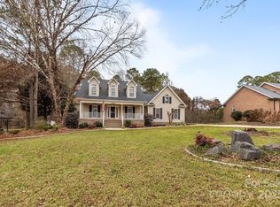 7083 Ridgeway Rd, Stanley, NC 28164
