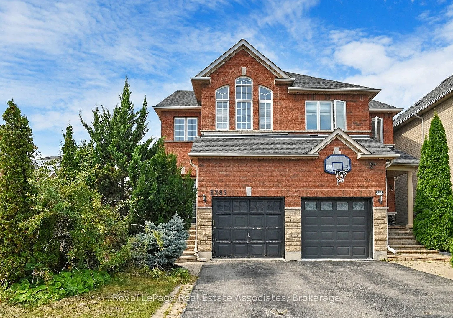 3 bed, $2,900 — Photo 1
