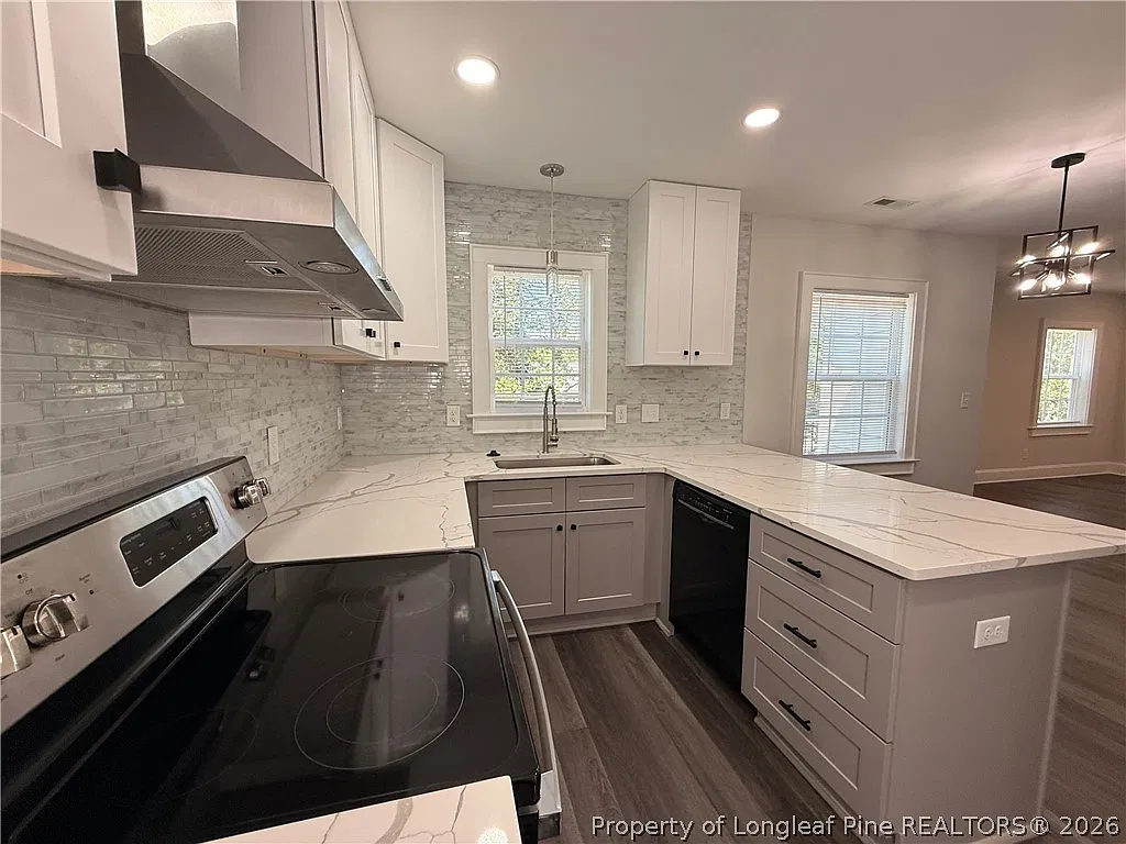 3 bed, 2.0 bath, 1258 sqft, $1,250 — Photo 4
