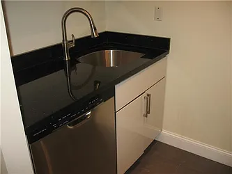 Sold by RELO REDAC INC.