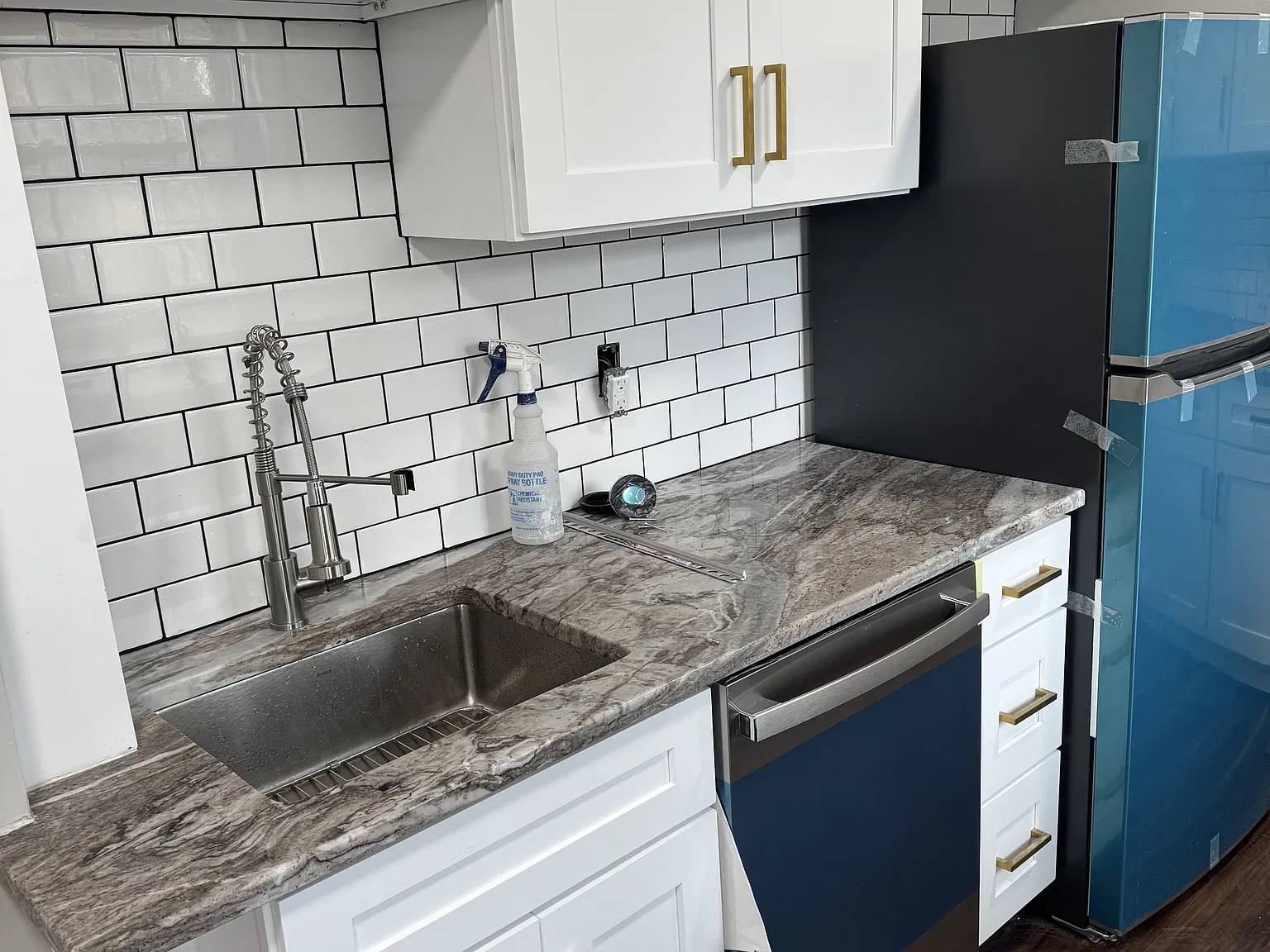 2 bed, 1000 sqft, $2,195 — Photo 1