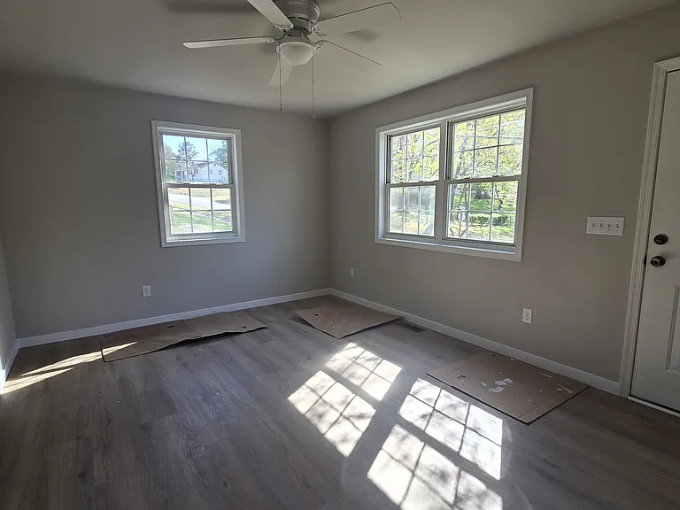 15615 Allen Dr — Photo 3