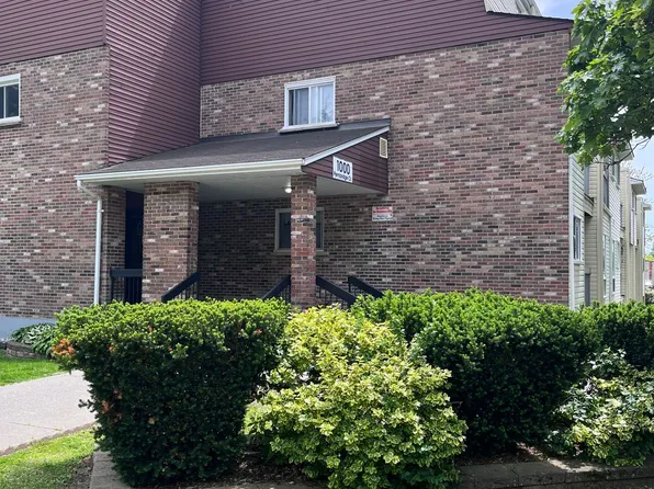 1000 Pembridge Cres #307, Kingston, ON K7P 1A3