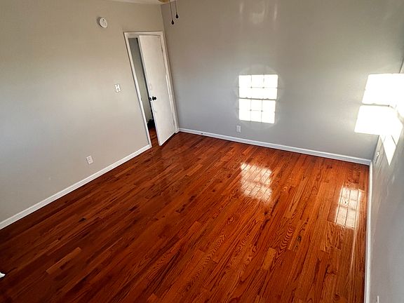 5th image of 415 Hoboken Rd Floor 2