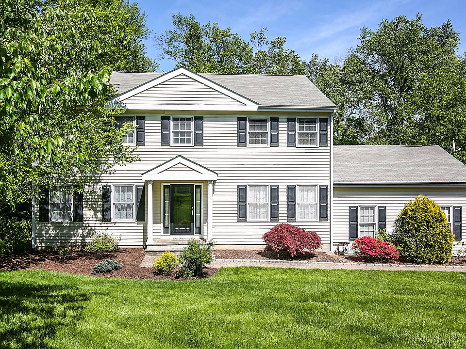 2888 Farm Walk Road, Yorktown Heights NY ( 01 OF 34).jpg
