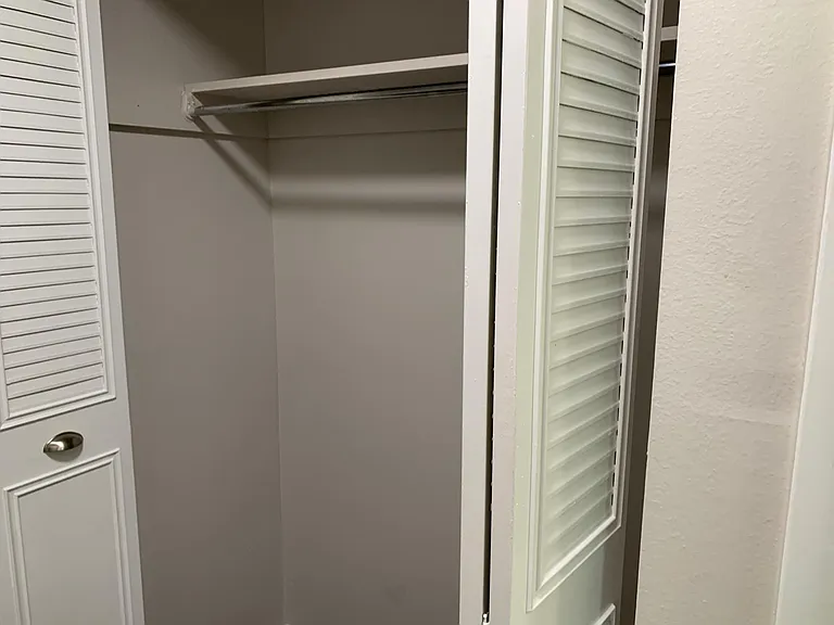 1260 York St #301 — Photo 17