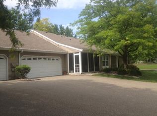 14760 Oak Run Ln, Burnsville, MN 55306