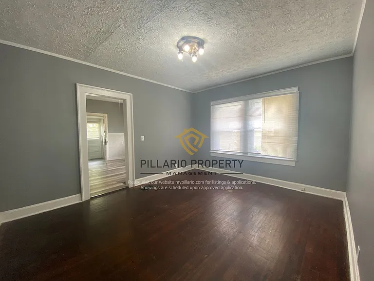 916-918 Fairfield Ave — Photo 17
