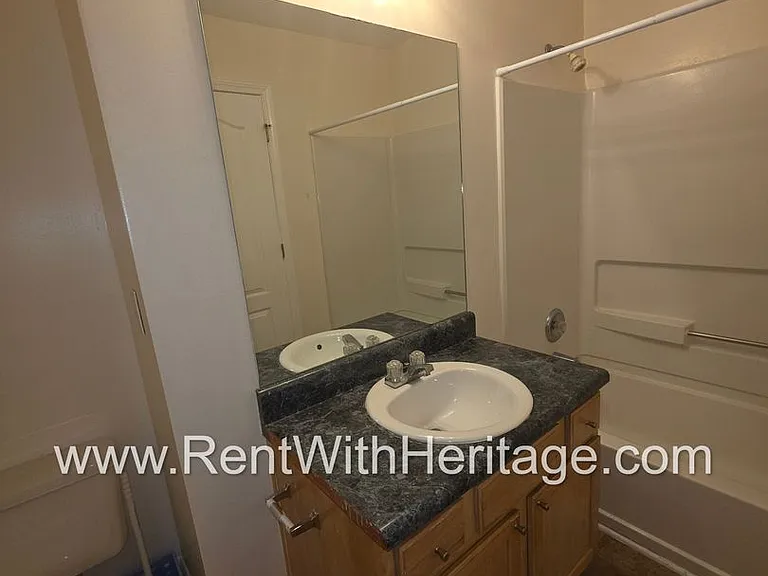 7712 Autry Cir #303 — Photo 37