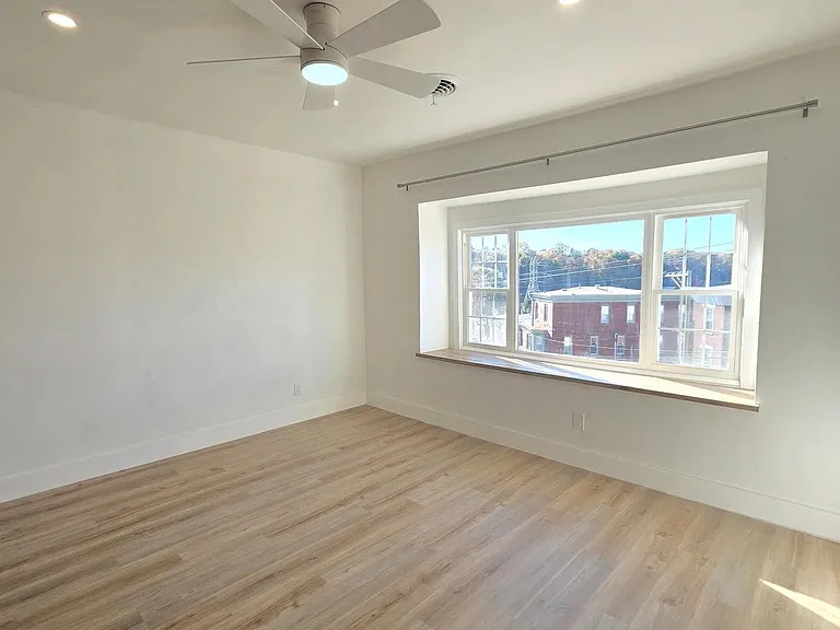 5211 Ridge Ave #3 — Photo 5