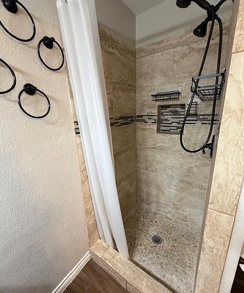 2390 Kings Court St — Photo 12