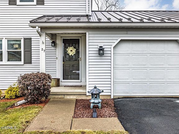 2nd image of 37 Cardinal Dr
