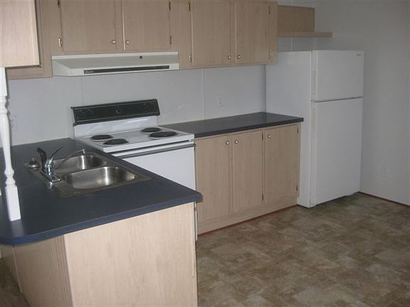 330 FIRETOWER ROAD # 11 8-23-13 005