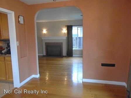5th image of 325 Peralta Ave