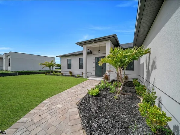 513 NW 25th Ter, Cape Coral, FL 33993