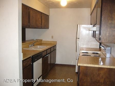2nd image of 122 Tyler Way APT 3