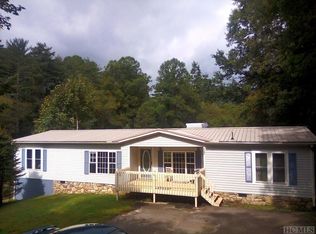 737 Reid Rd, Lake Toxaway, NC 28747