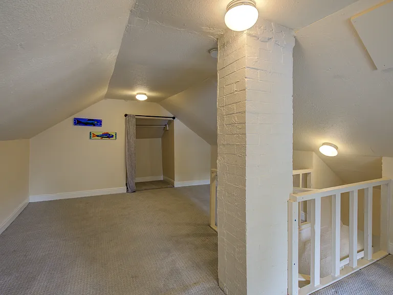 large LOFT WITH CLOSET- perfect guest bedroom, person under 5'6" bedroom or office space. kids love it!