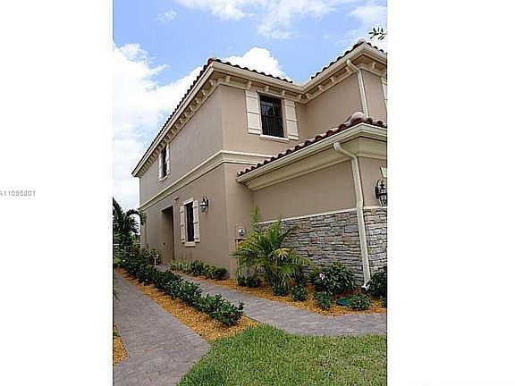 2nd image of 10474 S Wellington Parc Dr #10474