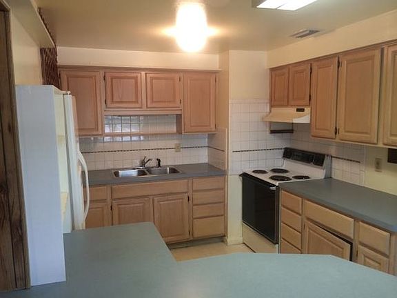 5th image of 319 Bonnlyn Dr