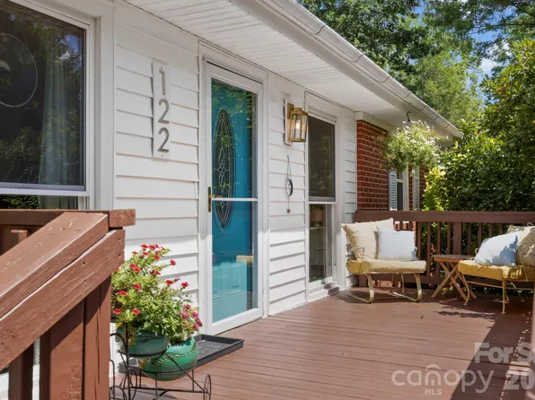 122 Scenic View Dr, Swannanoa, NC 28778