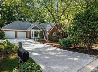 2250 Fairfax Dr, Alpharetta, GA 30009