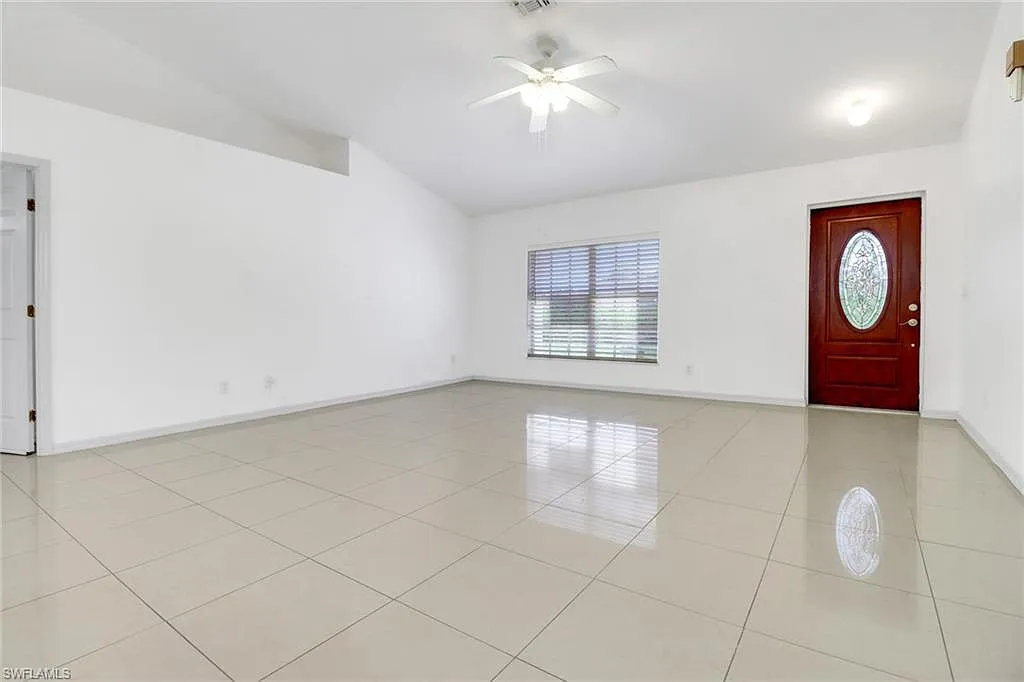 4 bed, 2.0 bath, 1712 sqft, $1,850 — Photo 4