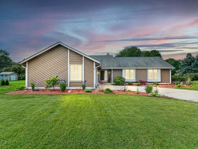 5261 Robinwood COURT, Hales Corners, WI, 53130
