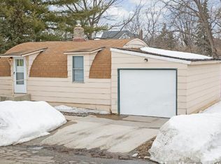 208 Rockford Ave E, Delano, MN 55328