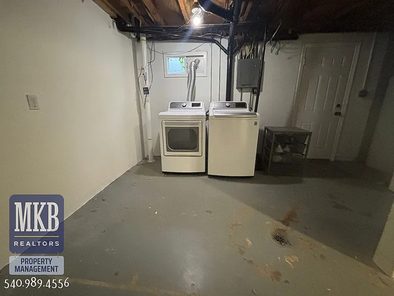 4706 Casper Dr NE — Photo 33