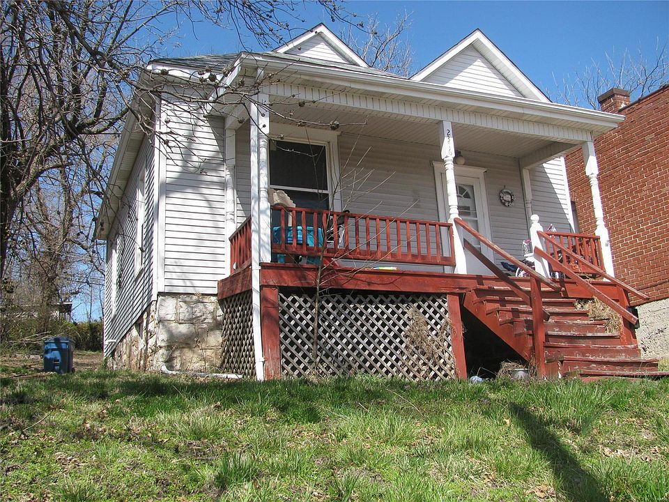 1st image of 2316 E Broadway