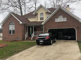 1 Ruth Cir, Hampton, VA 23666