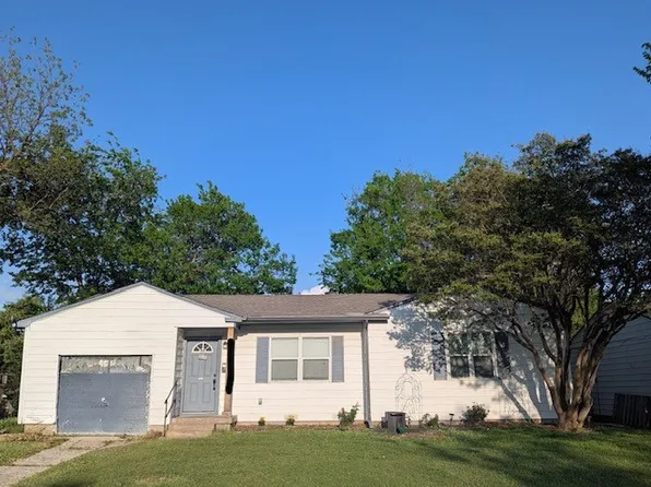2705 Brockbank Dr, Irving, TX 75062