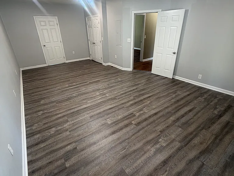 Master Bedroom cont...
